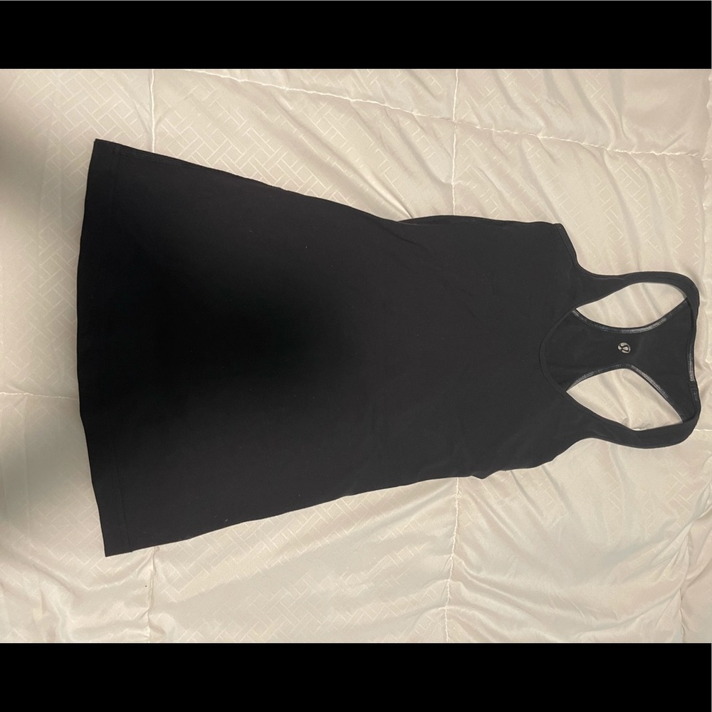 black lulu tank top